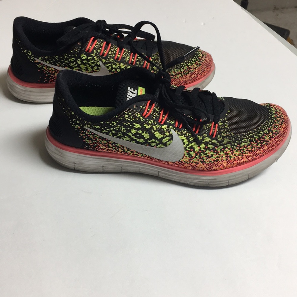 Woman’s Nike Free RN Distance, Size 7.5